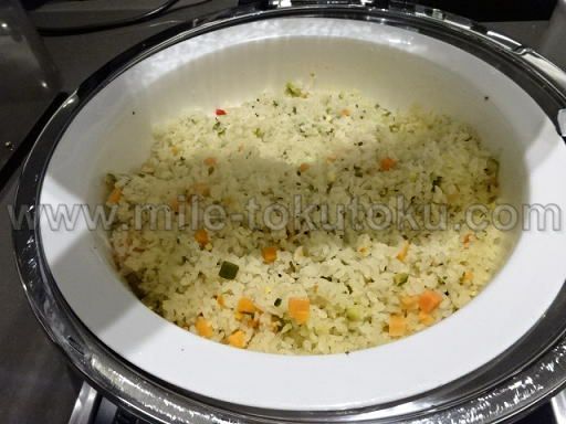 金浦空港 大韓航空ラウンジ 炒飯