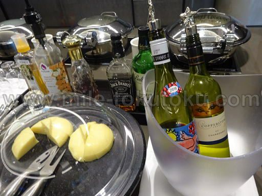 金浦空港 大韓航空ラウンジ ワイン