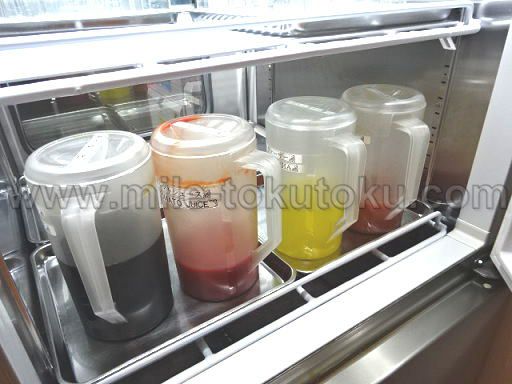 那覇空港 カードラウンジ華 冷蔵庫のジュース