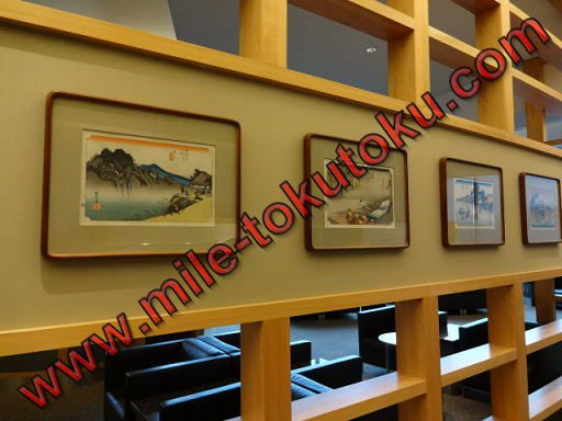 成田空港 アメリカン航空ラウンジ 和のインテリア